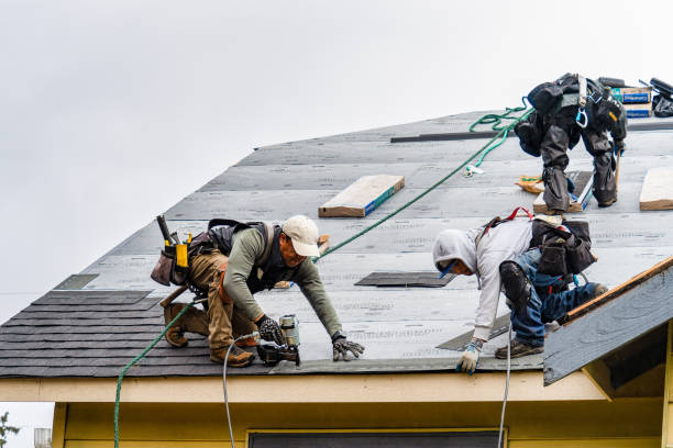 Professional Gutter Installation technician working in Rockville, VA